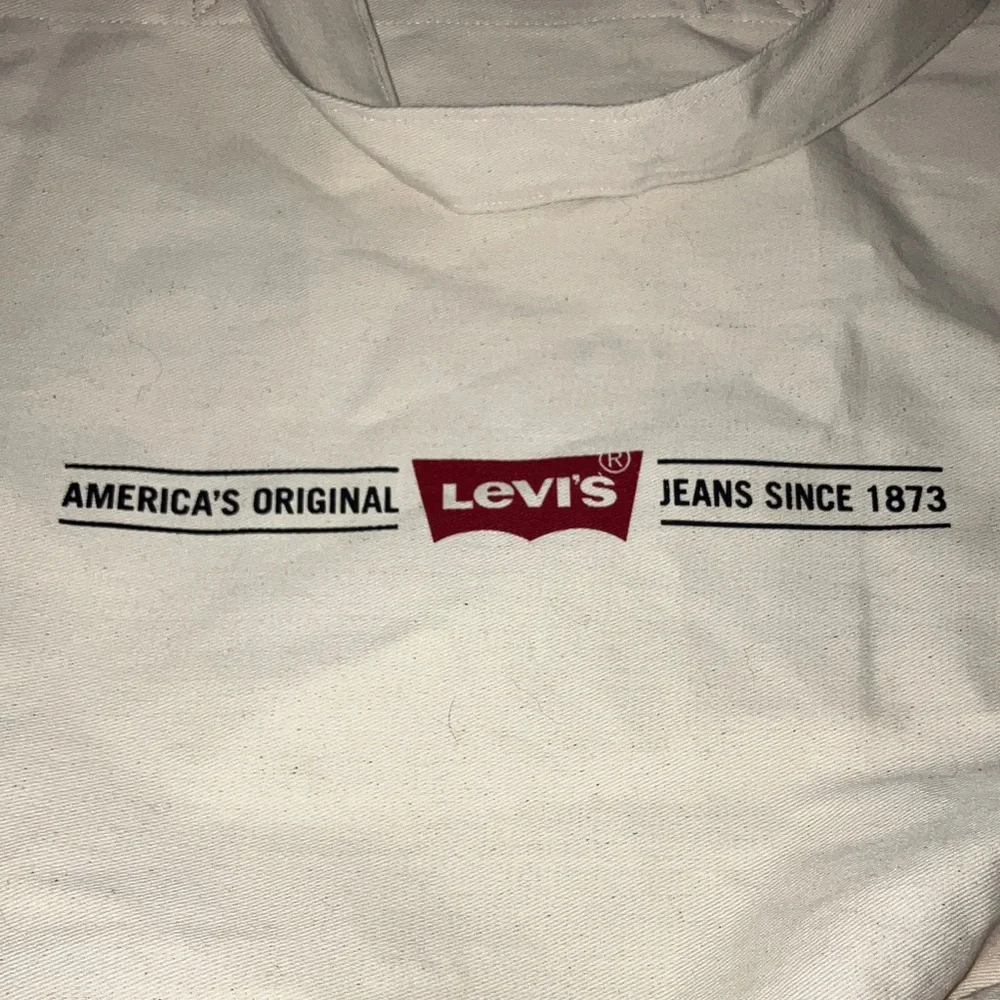 Levi's Cream Canvas Tote with Red‎ Logo 15x15